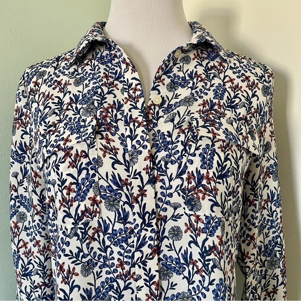 Loft Women’s Floral Button Down Blouse Size S - Picture 3 of 12